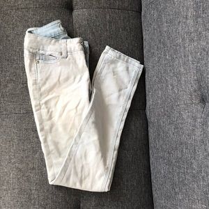 Delia’s (Olivia) jean legging 00